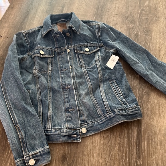 NWT GAP Denim Jacket - Picture 1 of 5